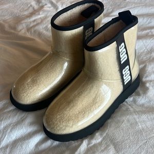 UGG Women’s Classic Mini Clear Boots